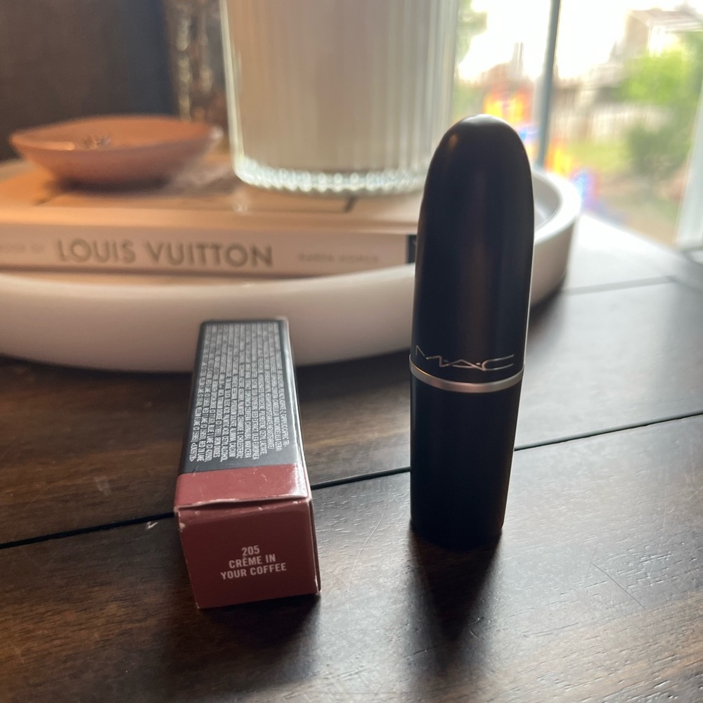 Mac “Crème in your Coffee“ lipstick